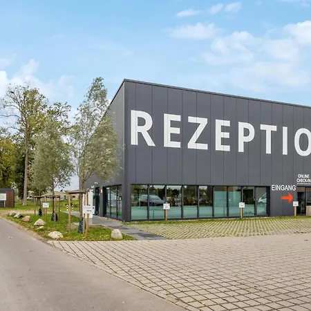 Appartement Amazing In Lembruch-dmmer With 1 Bedrooms&wifi
